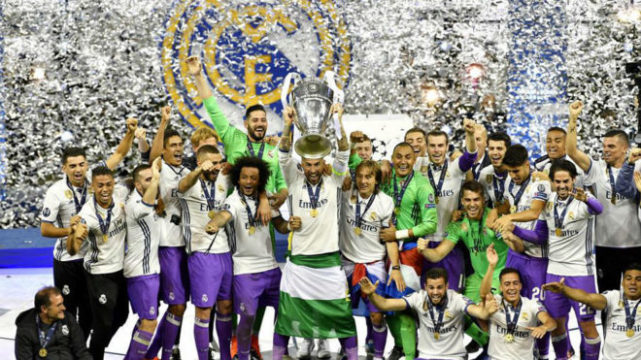 杜兰特关键补篮赢下比赛